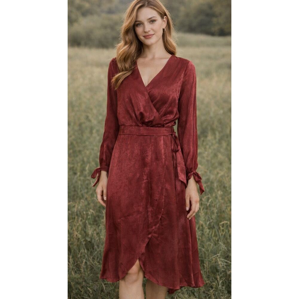Joyfolie Mia Joy Marcella Dress Medium M Burgundy NWT Silky Wrap